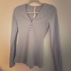 Lululemon women’s XS top - new never worn
